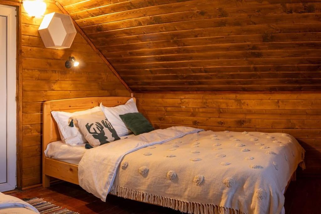 Biniste -Tiny House By The River Dejani Экстерьер фото
